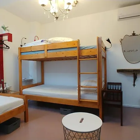 Hostel Goodlebang *